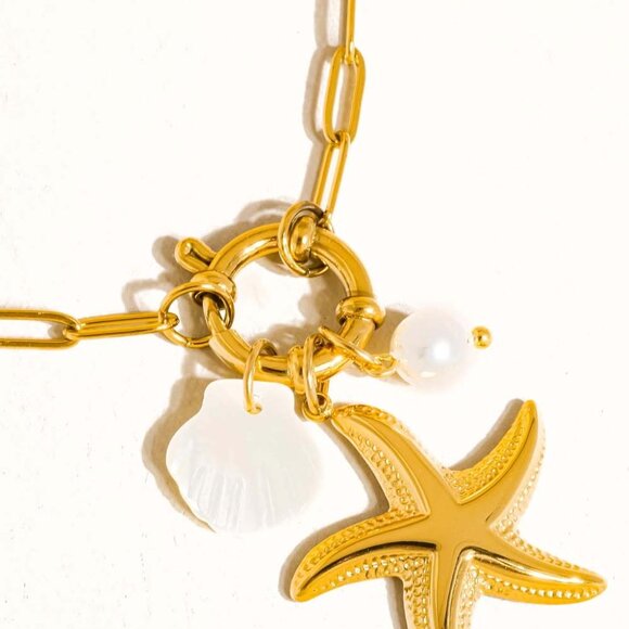 Sahara 18K Gold Non-Tarnish Summer Star and Shell Necklace - Picture 2 of 5